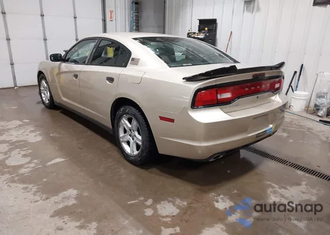 2013 Dodge Charger Police z USA, uszkodzony, nr VIN 2C3CDXAT3DH620107